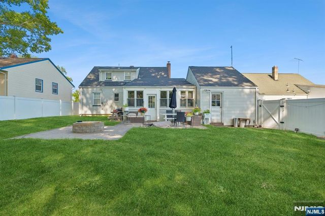 36 Woodside Avenue, Hawthorne, NJ 07506