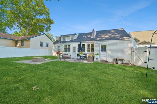 36 Woodside Avenue, Hawthorne, NJ 07506