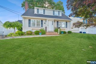 36 Woodside Avenue, Hawthorne, NJ 07506