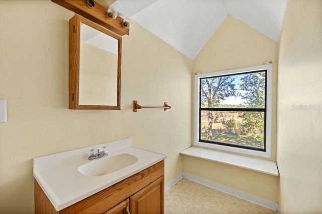 19621 LAKE LINCOLN LANE, Eustis, FL 32736