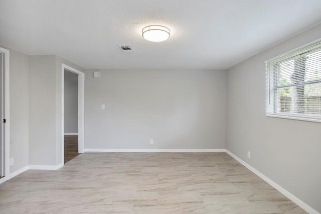 3114 Carolyn Street, Bacliff, TX 77518