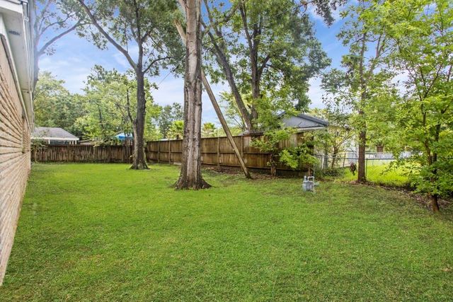 3114 Carolyn Street, Bacliff, TX 77518