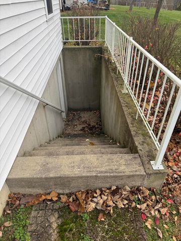 2115 Dry Ridge Mount Zion Road, Dry Ridge, KY 41035