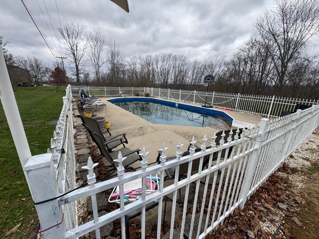 2115 Dry Ridge Mount Zion Road, Dry Ridge, KY 41035