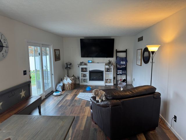 2115 Dry Ridge Mount Zion Road, Dry Ridge, KY 41035