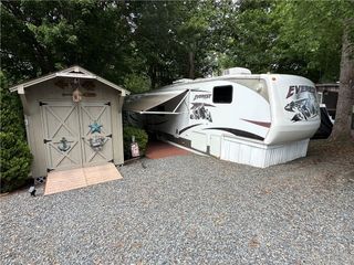 114 Oak Street, New London, NC 28127