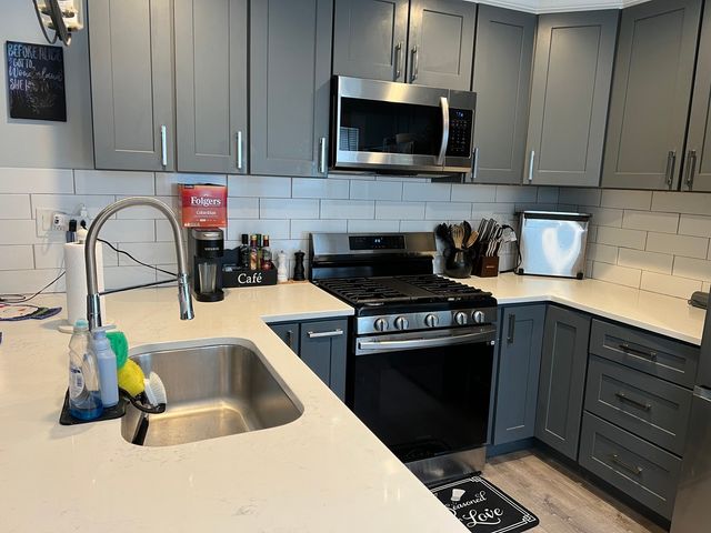 1205 Rattray Drive, Algonquin, IL 60102