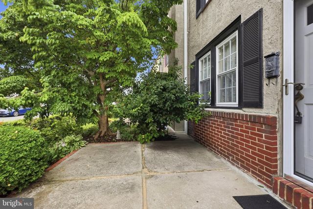 291 W ESSEX AVE, Lansdowne, PA 19050