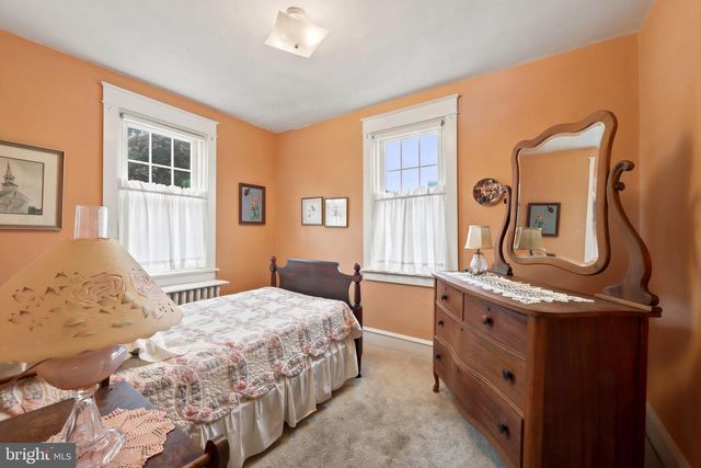 291 W ESSEX AVE, Lansdowne, PA 19050