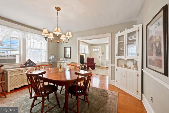 291 W ESSEX AVE, Lansdowne, PA 19050