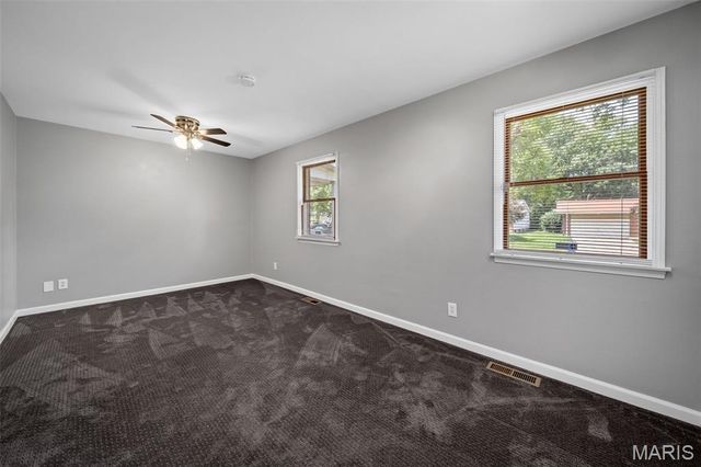 1460 Bluefield Drive, Florissant, MO 63033