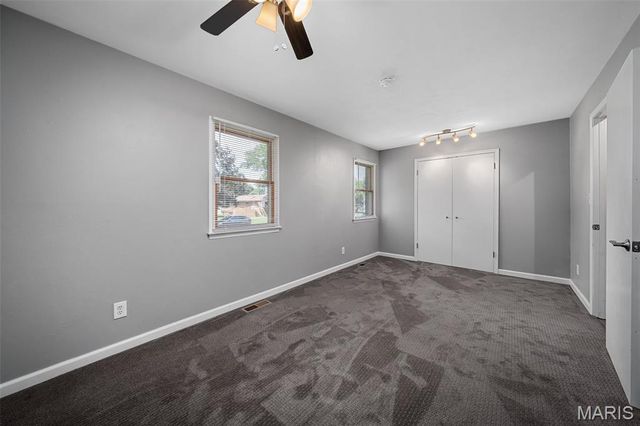 1460 Bluefield Drive, Florissant, MO 63033