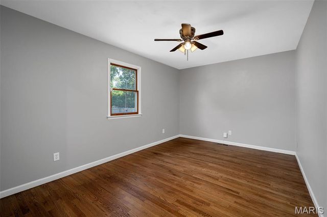 1460 Bluefield Drive, Florissant, MO 63033