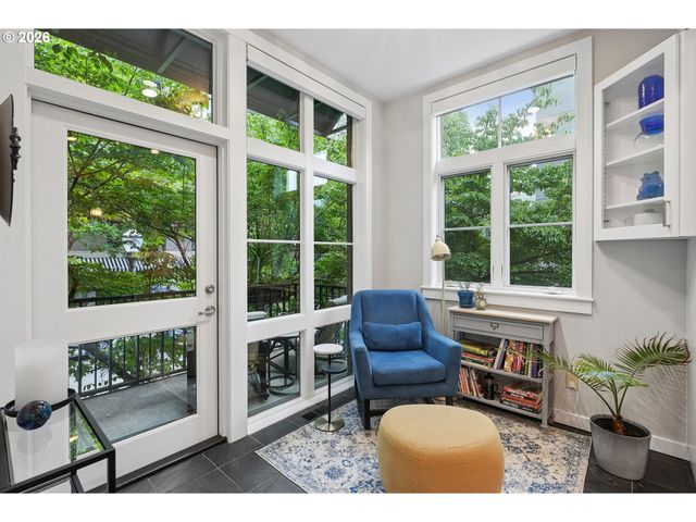 747 Nw 11TH Ave, Portland, OR 97209