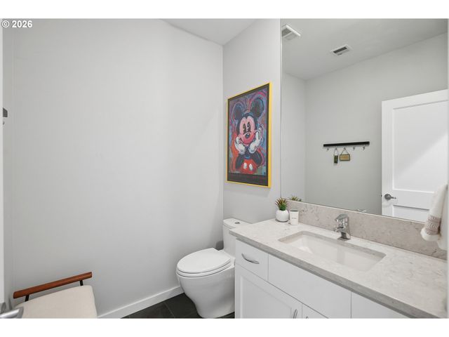 747 Nw 11TH Ave, Portland, OR 97209