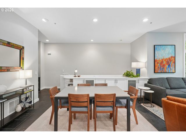 747 Nw 11TH Ave, Portland, OR 97209