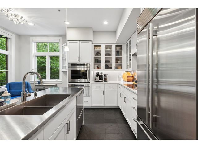747 Nw 11TH Ave, Portland, OR 97209