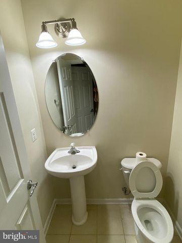 11648 LEESBOROUGH CIR, Silver Spring, MD 20902