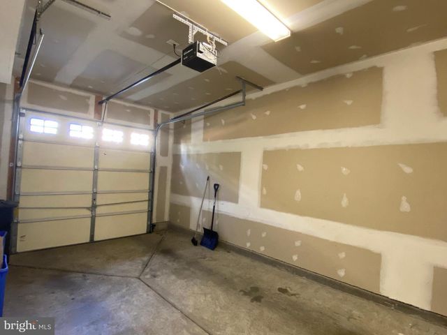 11648 LEESBOROUGH CIR, Silver Spring, MD 20902