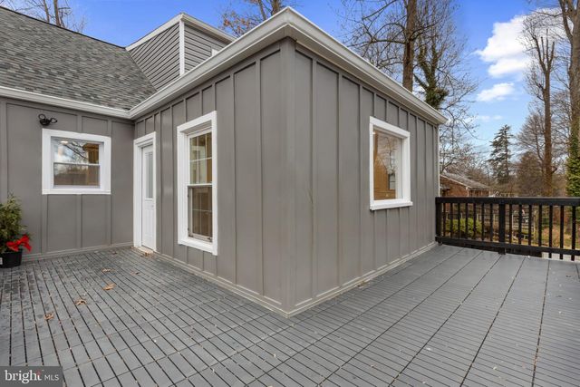 3284 ANNANDALE RD, Falls Church, VA 22042