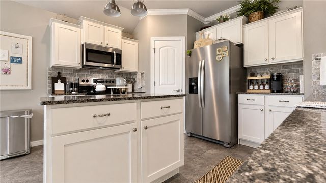 2909 E 4th Street, Rogers, AR 72758