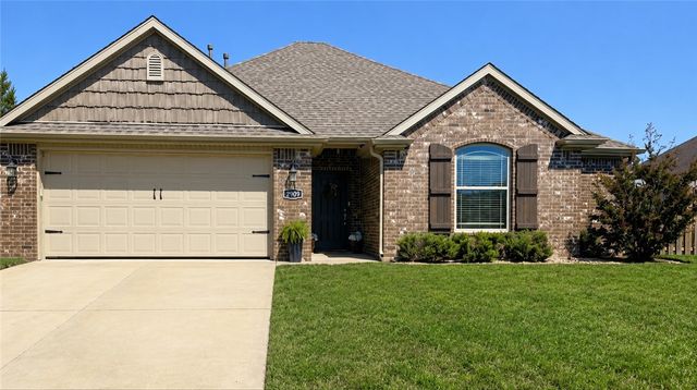 2909 E 4th Street, Rogers, AR 72758