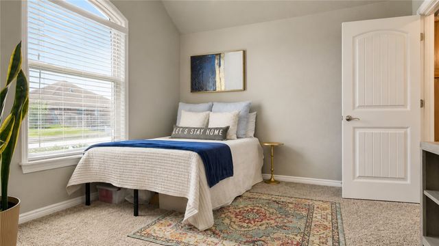 2909 E 4th Street, Rogers, AR 72758