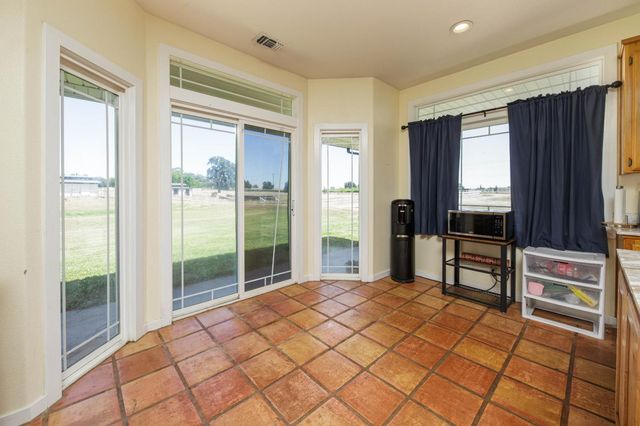 19255 Brandt Rd, Lodi, CA 95240