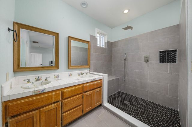 19255 Brandt Rd, Lodi, CA 95240