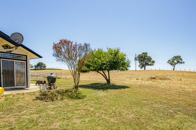 19255 Brandt Rd, Lodi, CA 95240