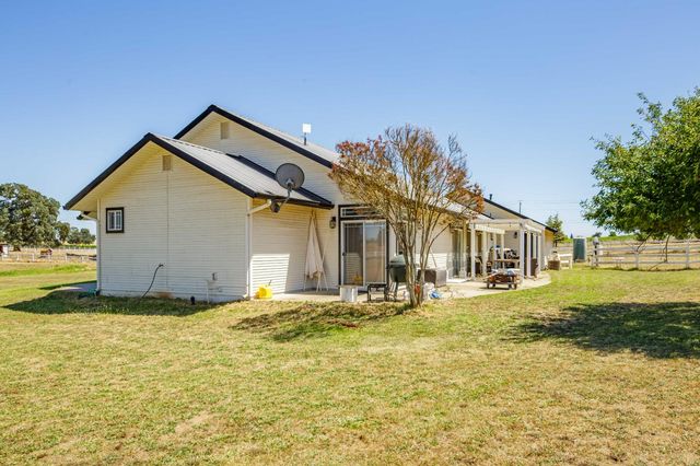 19255 Brandt Rd, Lodi, CA 95240