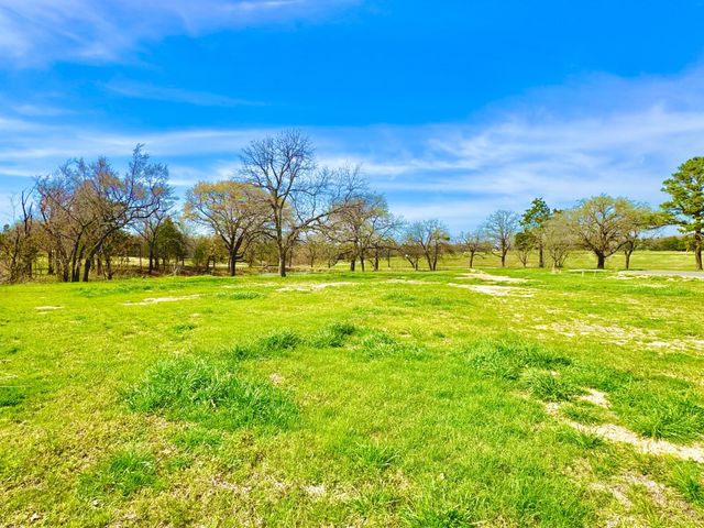 112 Lakelands Court, Gordonville, TX 76245