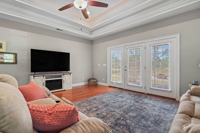 4867 Peachtree Rd, Myrtle Beach, SC 29588