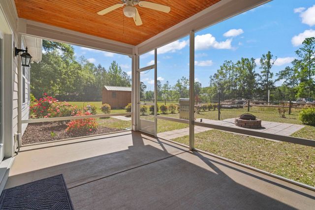 4867 Peachtree Rd, Myrtle Beach, SC 29588