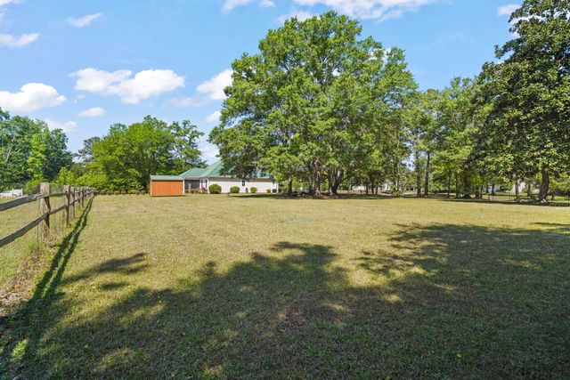 4867 Peachtree Rd, Myrtle Beach, SC 29588