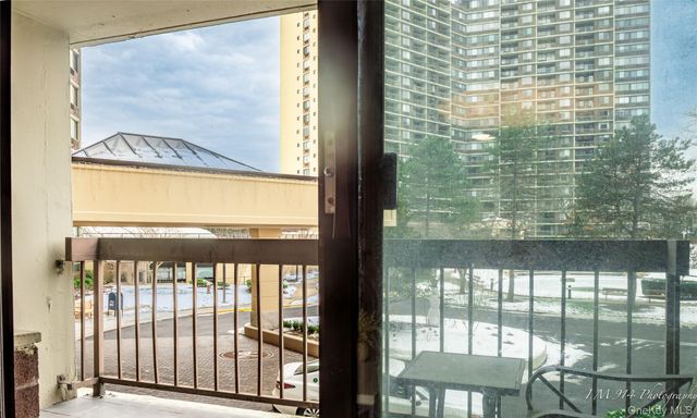 2 Bay Club Drive 2T, Bayside, NY 11360