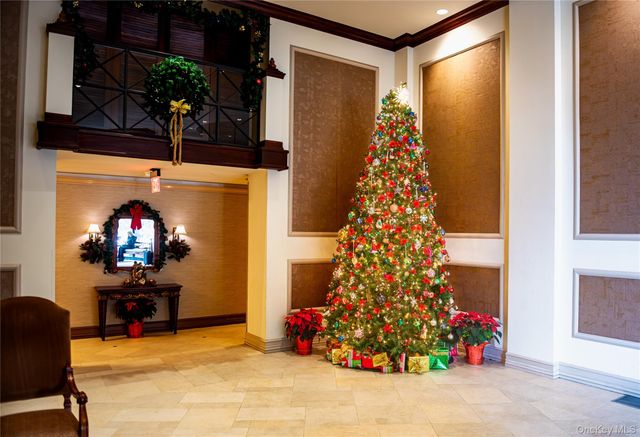 2 Bay Club Drive 2T, Bayside, NY 11360