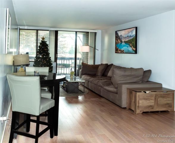 2 Bay Club Drive 2T, Bayside, NY 11360