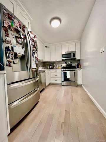 2 Bay Club Drive 2T, Bayside, NY 11360