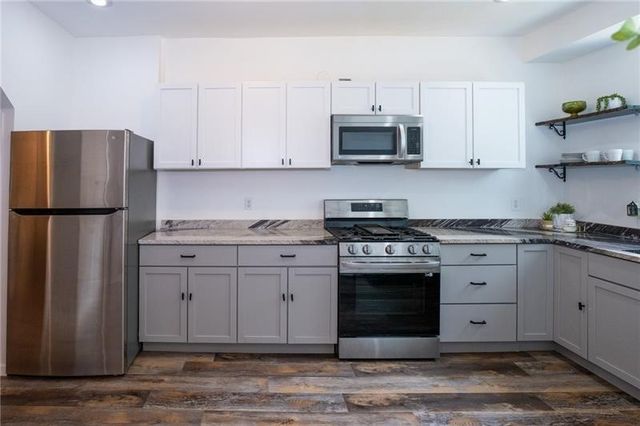 1031 Valonia St, Elliott, PA 15220