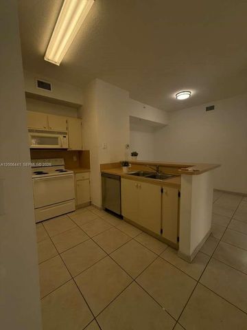 7280 NW 114th Ave 208-8, Doral, FL 33178