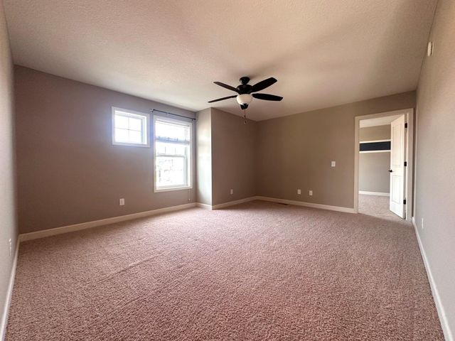 3379 Ridgestone Way, Woodbury, MN 55129