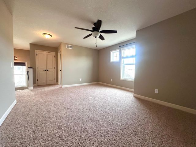 3379 Ridgestone Way, Woodbury, MN 55129