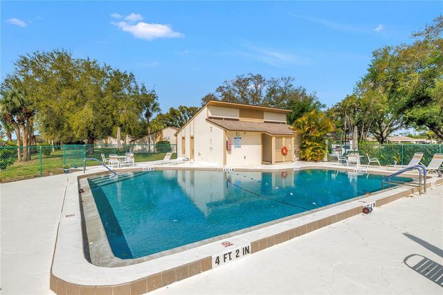 2932 64TH STREET W 2932, Bradenton, FL 34209