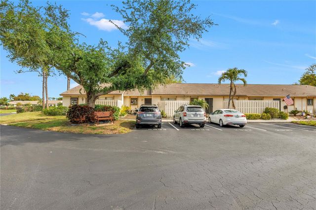 2932 64TH STREET W 2932, Bradenton, FL 34209