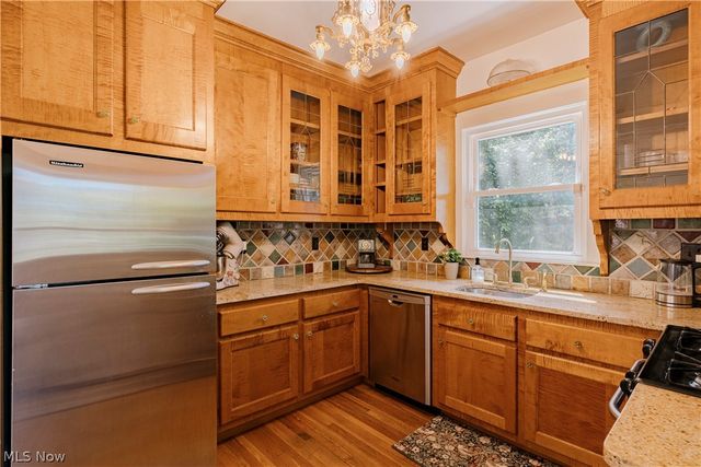 2658 Queenston Road, Cleveland Heights, OH 44118