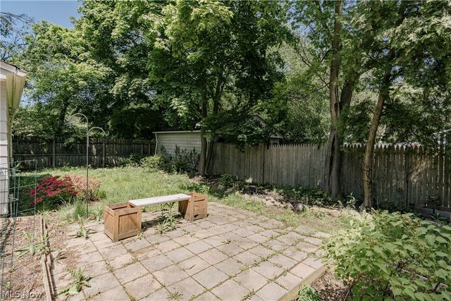 2658 Queenston Road, Cleveland Heights, OH 44118