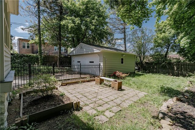 2658 Queenston Road, Cleveland Heights, OH 44118