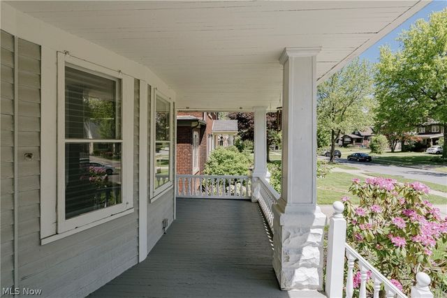 2658 Queenston Road, Cleveland Heights, OH 44118