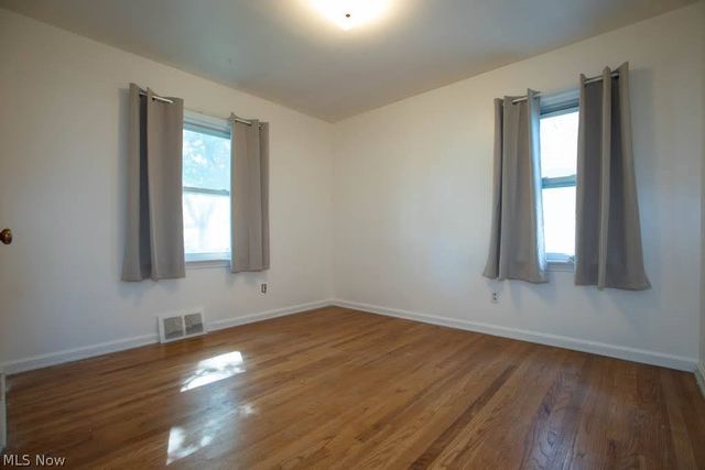 17706 Glenshire Avenue, Cleveland, OH 44135